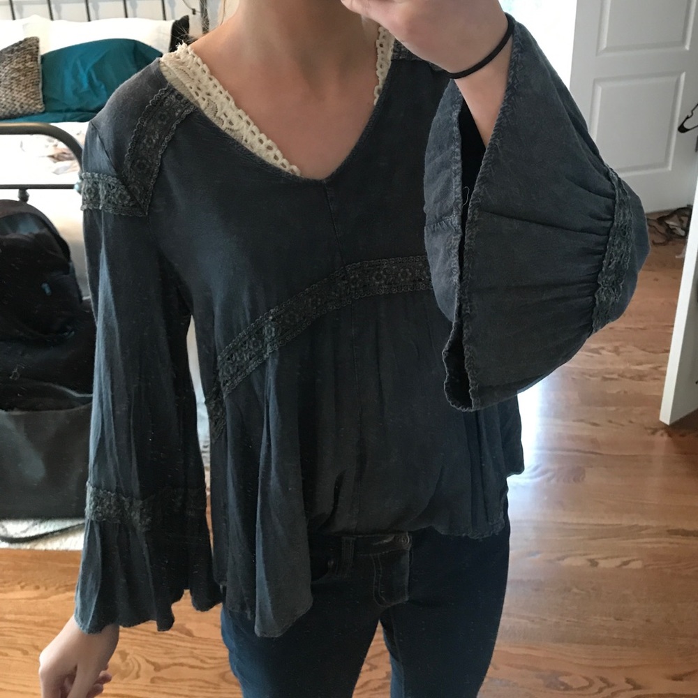 Top - Picture 2 of 4